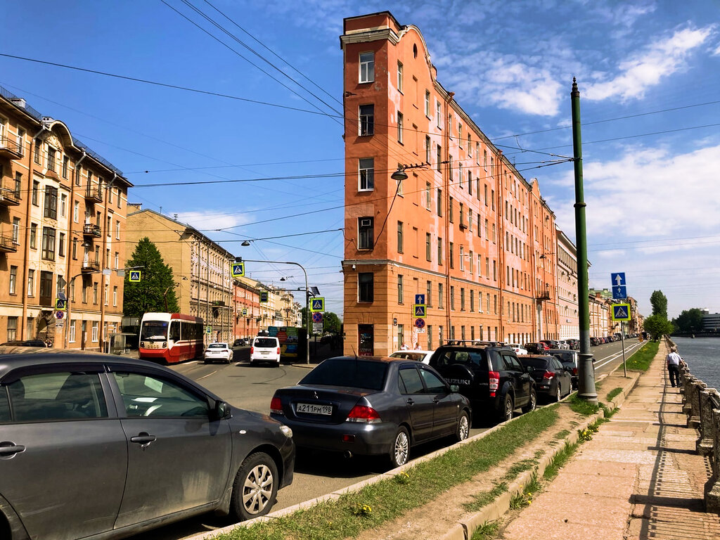 Дом Утюг Спб