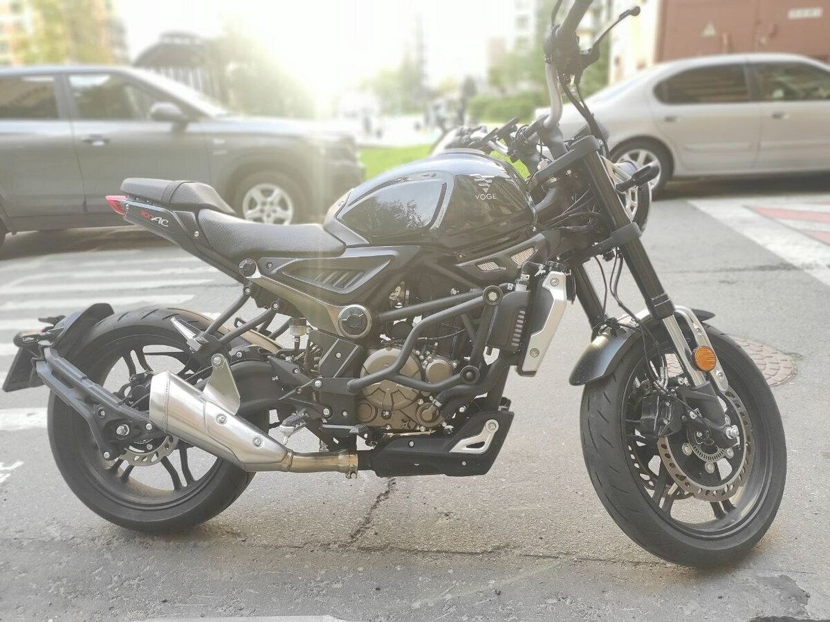 Купить б у VOGE 300AC 6 передач в Москве чёрный naked bike 2022 года