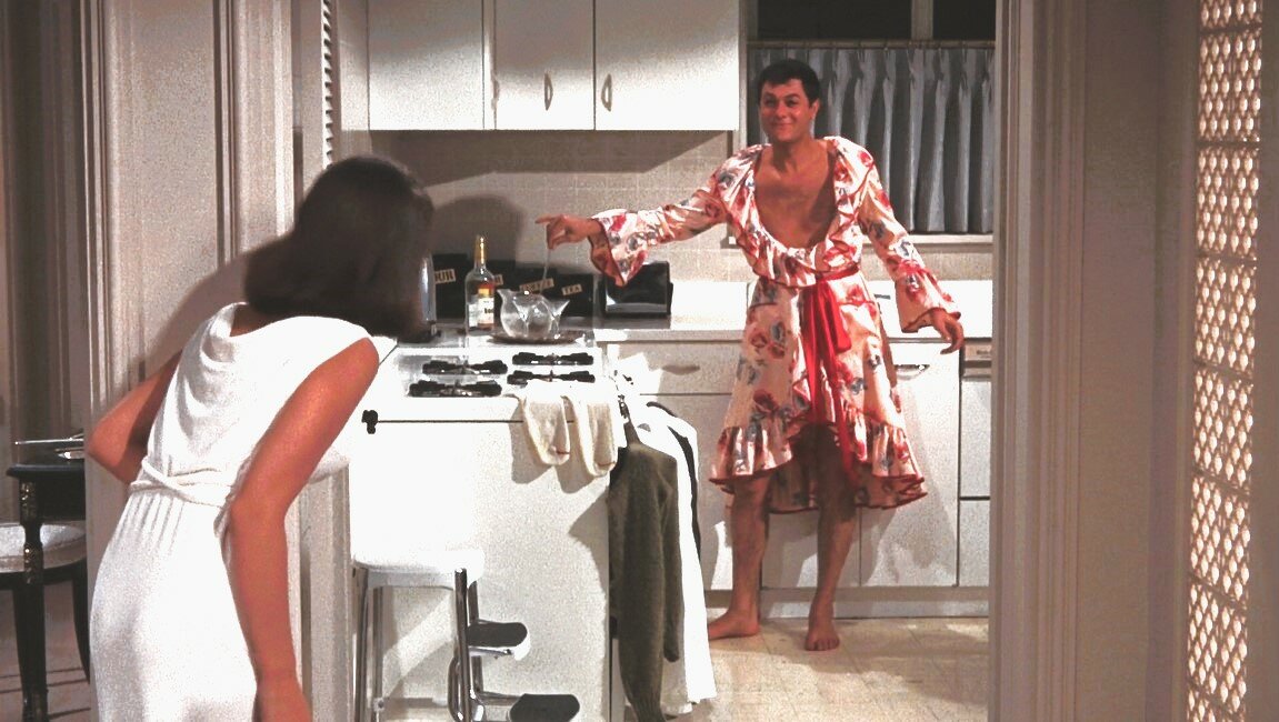 Аяқтардың арасындағы фотосуретке қараңыз