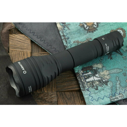 фото Мощный фонарь armytek viking pro magnet usb