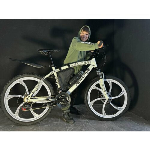 фото Велосипед richiesto 24", литые диски, алюминиевый сплав, рост 135 - 165, белый