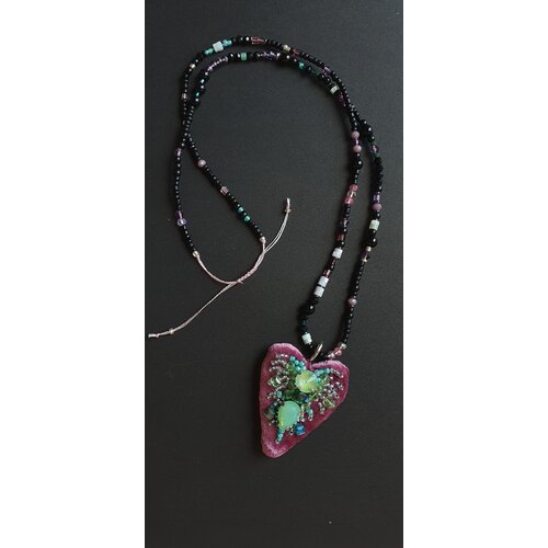 фото Цепочка-ожерелье с подвеской/кулоном длинное бархатное сердце. сотуар из натуральных камней leto.jl