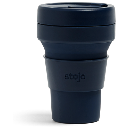 фото Многоразовый складной стакан stojo с крышкой для кофе с собой из пищевого силикона / стакан для кофе / кружка для кофе 355 мл, цвет denim