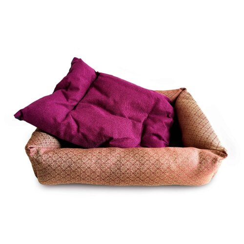 фото Лежанка для животных frais kupu kupu, 38 см х 53 см, коричнево-золотая с фиолетовой подушкой