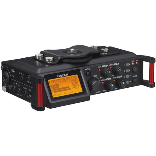 Портативный 4-дорожечный рекордер для видеокамер и DSLR TASCAM DR-70D портативный рекордер tascam dr 05x