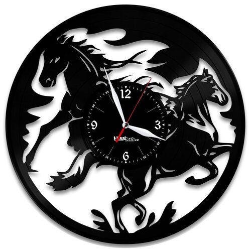 фото Часы из виниловой пластинки (c) vinyllab лошади
