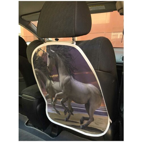 фото Защитная накидка joyarty "лошади у моря" на спинку автомобильного сидения