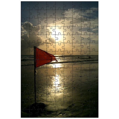 фото Магнитный пазл 27x18см."красный флаг, пляж, запрет на купание" на холодильник lotsprints