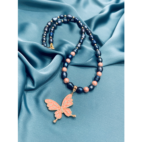 фото Колье из натурального жемчуга с кулоном в виде бабочки jewellery by marina orlova