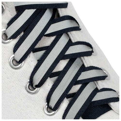 фото Шнурки для обуви, пара, плоские, со светоотражающей полосой, 10 мм, 70 см, цвет тёмно-синий mikimarket