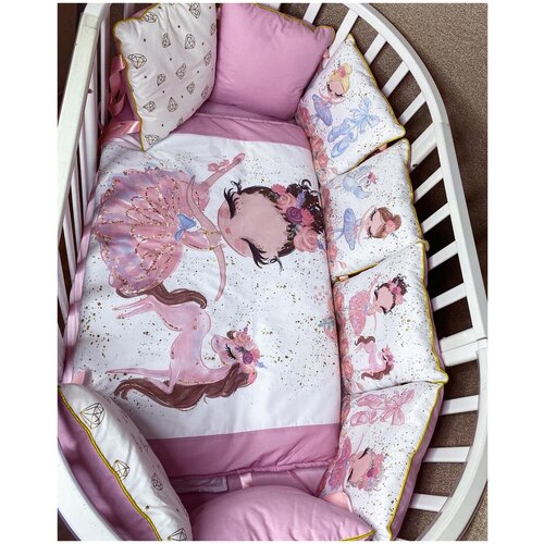 фото Комплект бортиков с одеялом и простыней в детскую кроватку для новорожденных мятный кит
