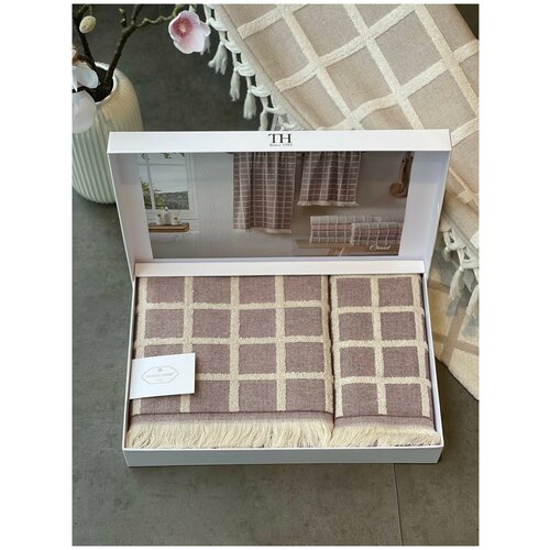 фото Подарочный набор полотенец для ванной 2 пр. tivolyo home chanel хлопковая махра фиолетовый