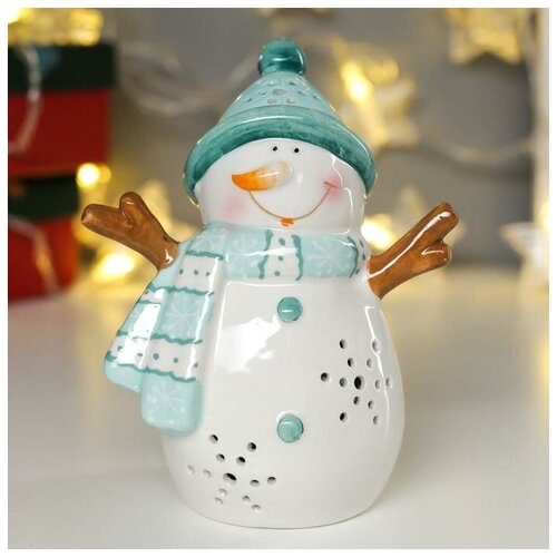 фото Сувенир керамика свет "снеговик в бирюзовой шапке с бомбошкой" 13х7.3х10.3 см yandex market