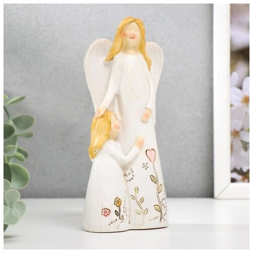 фото Сувенир полистоун "девушка ангел с малышкой, с цветами на платье" микс 15х7х4,5 см hasbro