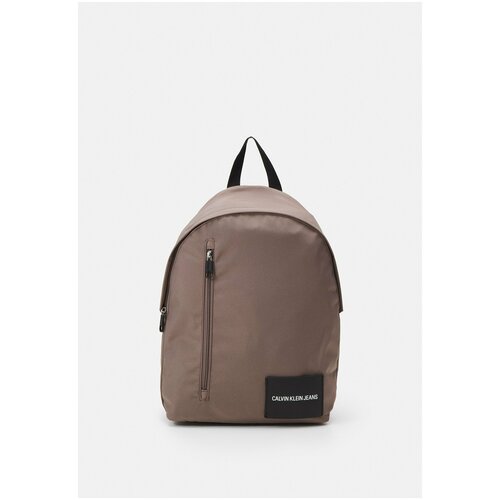 фото Рюкзак calvin klein dusty brown recycled polyester