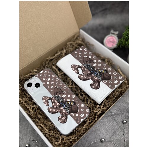 фото Подарочный набор musthavecase: прозрачный силиконовый чехол для iphone 13/ айфон 13 + белая кожаная обложка на паспорт bunny коричневый