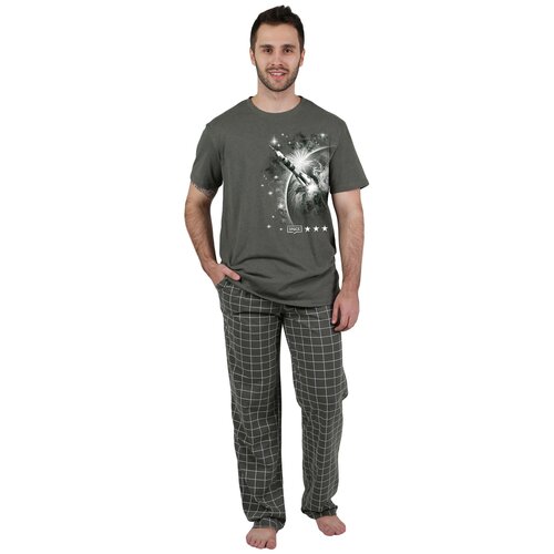 фото Мужская пижама космос хаки размер 58 кулирка оптима трикотаж футболка с коротким рукавом округлым вырезом брюки прямые с карманами и поясом на резинке