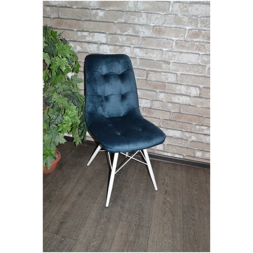 фото Evita/ стул / стул бордо ткань монолитавамарин(синий),ноги белые /стул на металлических ножках/велюр/кресло на кухню/мягкий стул