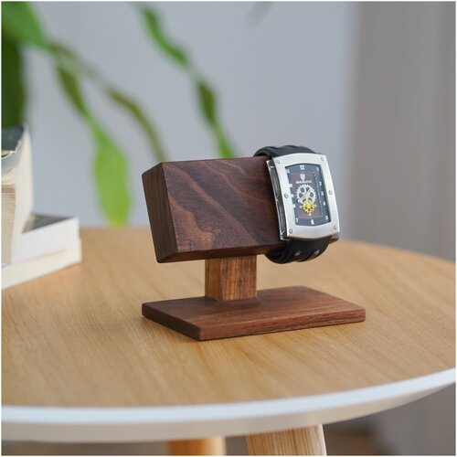 фото Подставка для наручных часов golfed woodwork