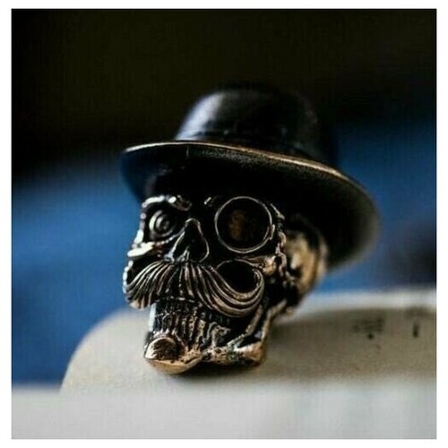 фото Джентльмен - зомби - шерлок холмс - англичанин - череп - скелетон - бусина на темляк - темлячная бусина - брелок - миниатюра - фигурка craft fair russia