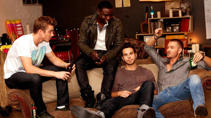 Ерлі-зайыптылардың үйдегі жеке порно видеосы