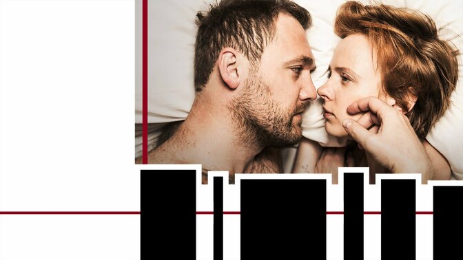 Артынан жатқан ХХХ видео