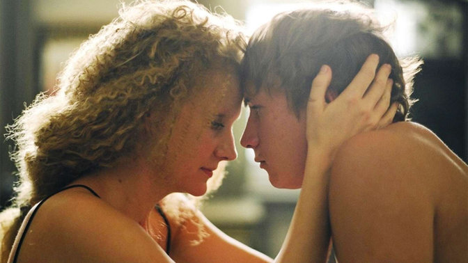 Үлкен баумен порно көру