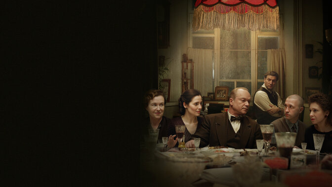 Жағажайдағы кабинаның шпиондық порно бейнесін қараңыз