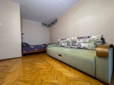 40 м², 1-комнатная квартира 2 200 ₽ в сутки - изображение 97