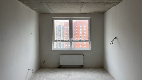 Купить квартиру с современным ремонтом в районе Красносельский в Москве и МО - изображение 25