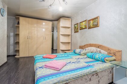 40 м², 1-комнатная квартира 2 200 ₽ в сутки - изображение 89