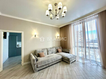 Купить квартиру с дизайнерским ремонтом в районе Бабушкинский в Москве и МО - изображение 36