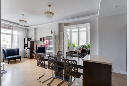 Купить квартиру с ремонтом в районе Ломоносовский в Москве и МО - изображение 36
