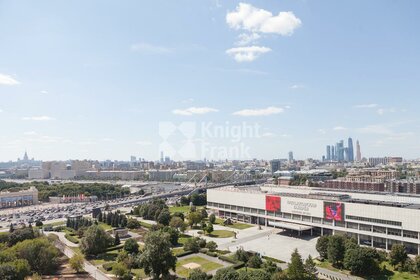 Купить квартиру с панорамными окнами в районе Куркино в Москве и МО - изображение 4