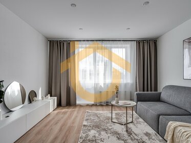 Купить квартиру с дизайнерским ремонтом в районе Дмитровский в Москве и МО - изображение 46