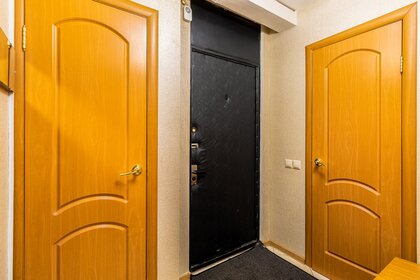 40 м², 1-комнатная квартира 2 200 ₽ в сутки - изображение 81