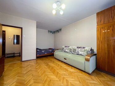 40 м², 1-комнатная квартира 2 200 ₽ в сутки - изображение 96