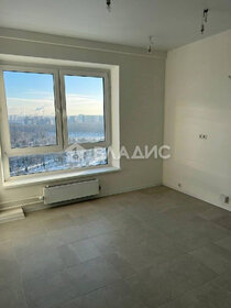 Купить квартиру-студию площадью 300 кв.м. в Москве - изображение 7