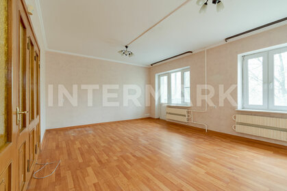 Купить квартиру с панорамными окнами в районе Южное Медведково в Москве и МО - изображение 46