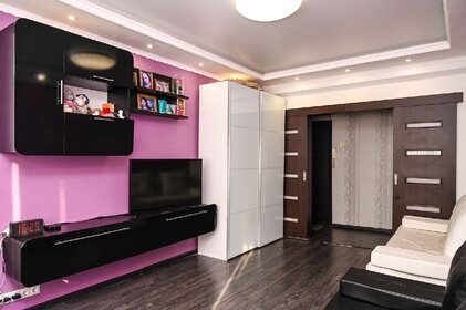 Купить квартиру с современным ремонтом в районе Марьино в Москве и МО - изображение 35