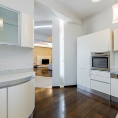 Квартира 186 м², 4-комнатная - изображение 2