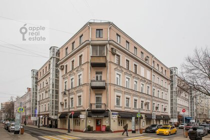 Купить двухкомнатную квартиру рядом со школой в Москве - изображение 50