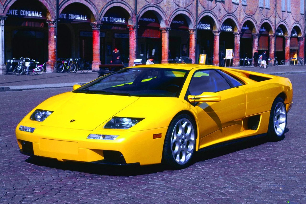 Lamborghini Diablo: технические характеристики, поколения, фото ...