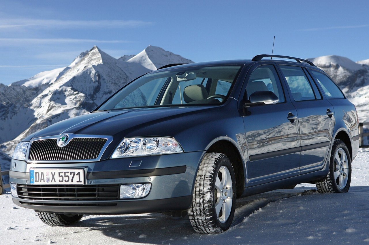 Skoda Octavia 2  A5  5  -              