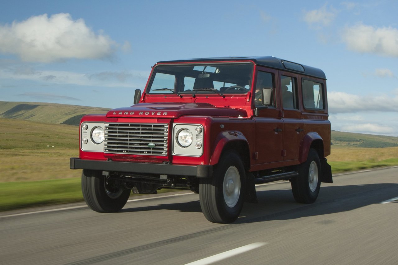 land rover discovery 2 vs defender