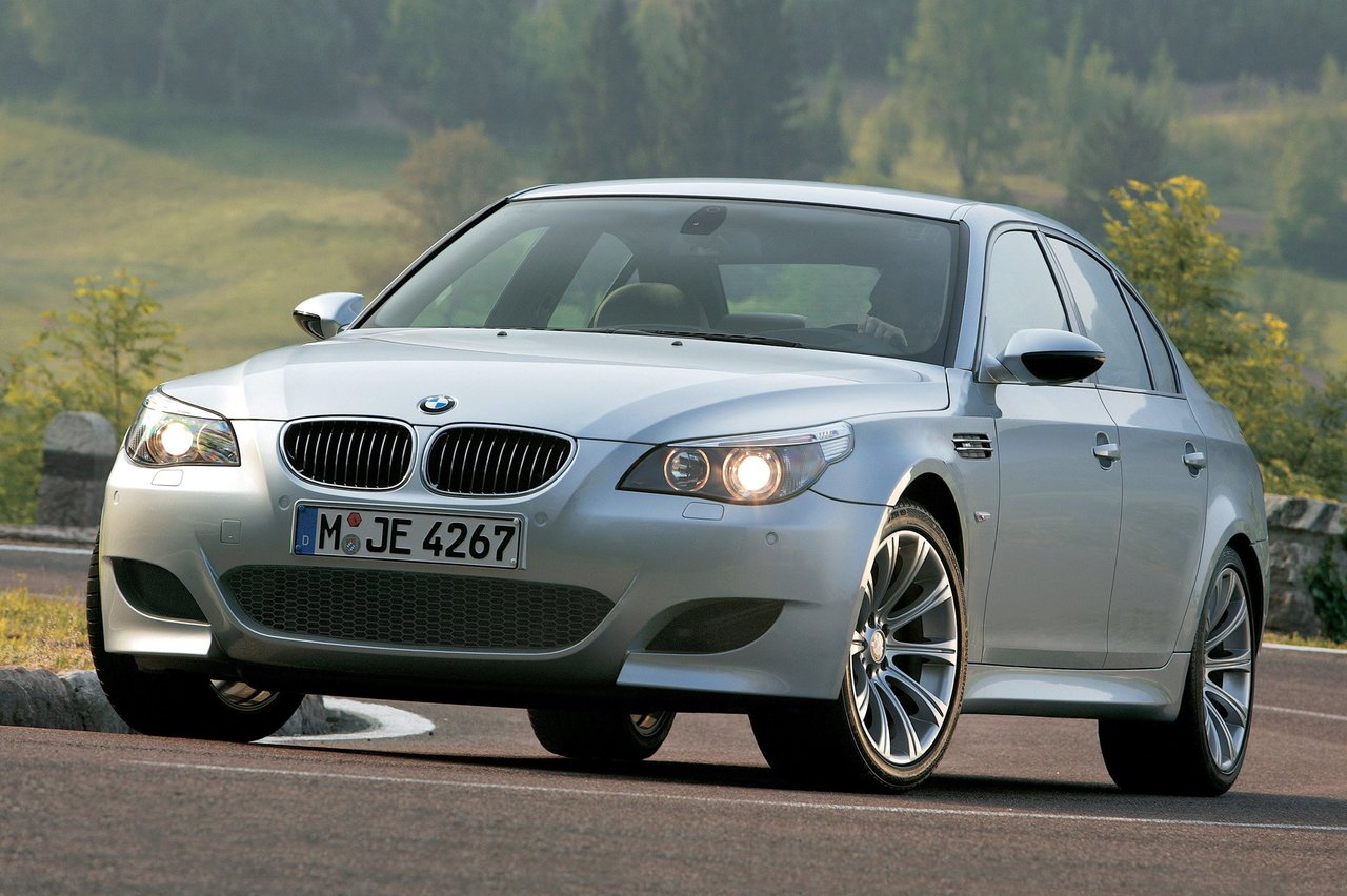 BMW M5 4  E60E61 -            5