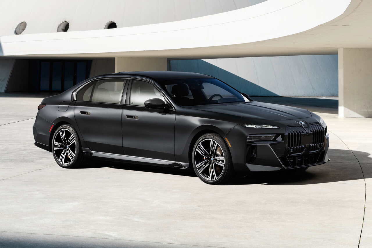 BMW 7 серии: технические характеристики, поколения, фото | Комплектации ...
