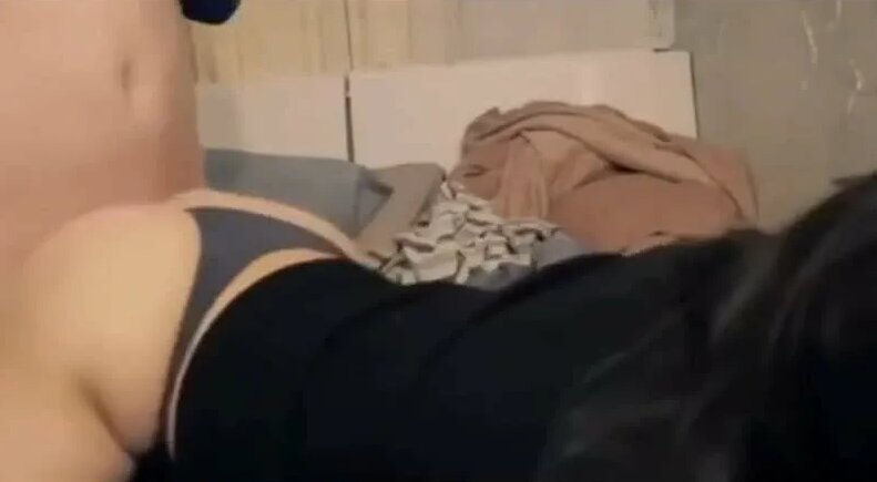 Порно папасы қызын сиқырлады