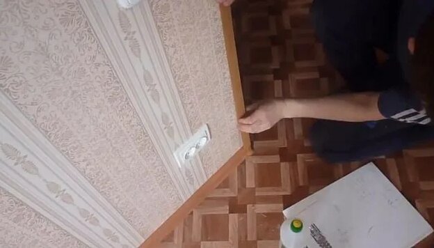 Уголок пластиковый для откосов на обои / Пвх уголок на наружные углы ...