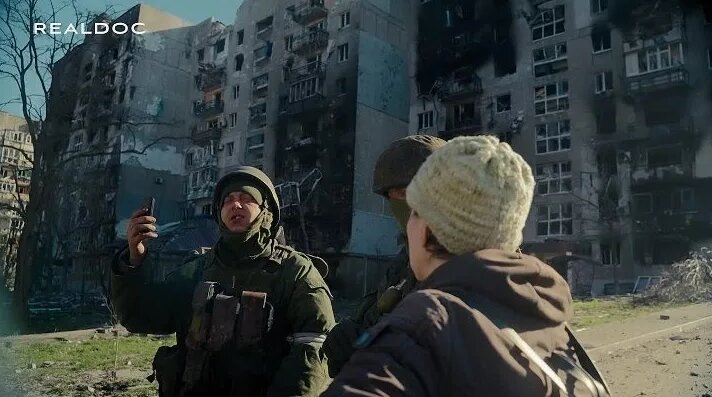 У края бездны- фильм о боях в Мариуполе 3 серия - Смотреть онлайн в ...